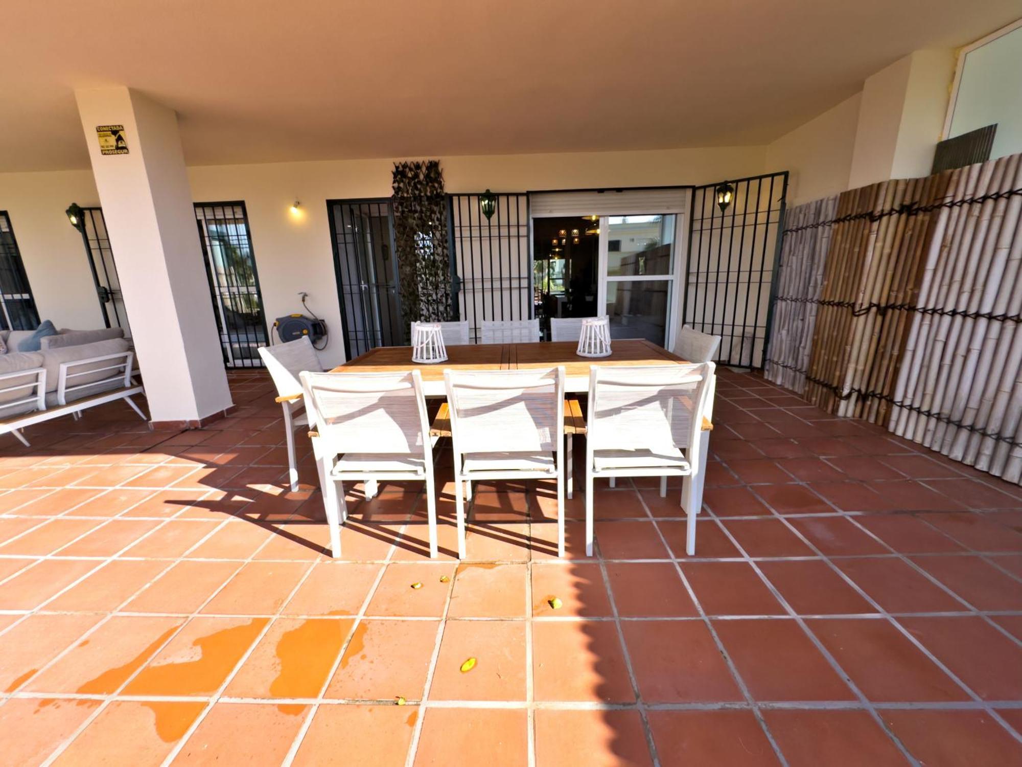 Apartment Bajo Con Terraza En Lorcrimar V Marbella