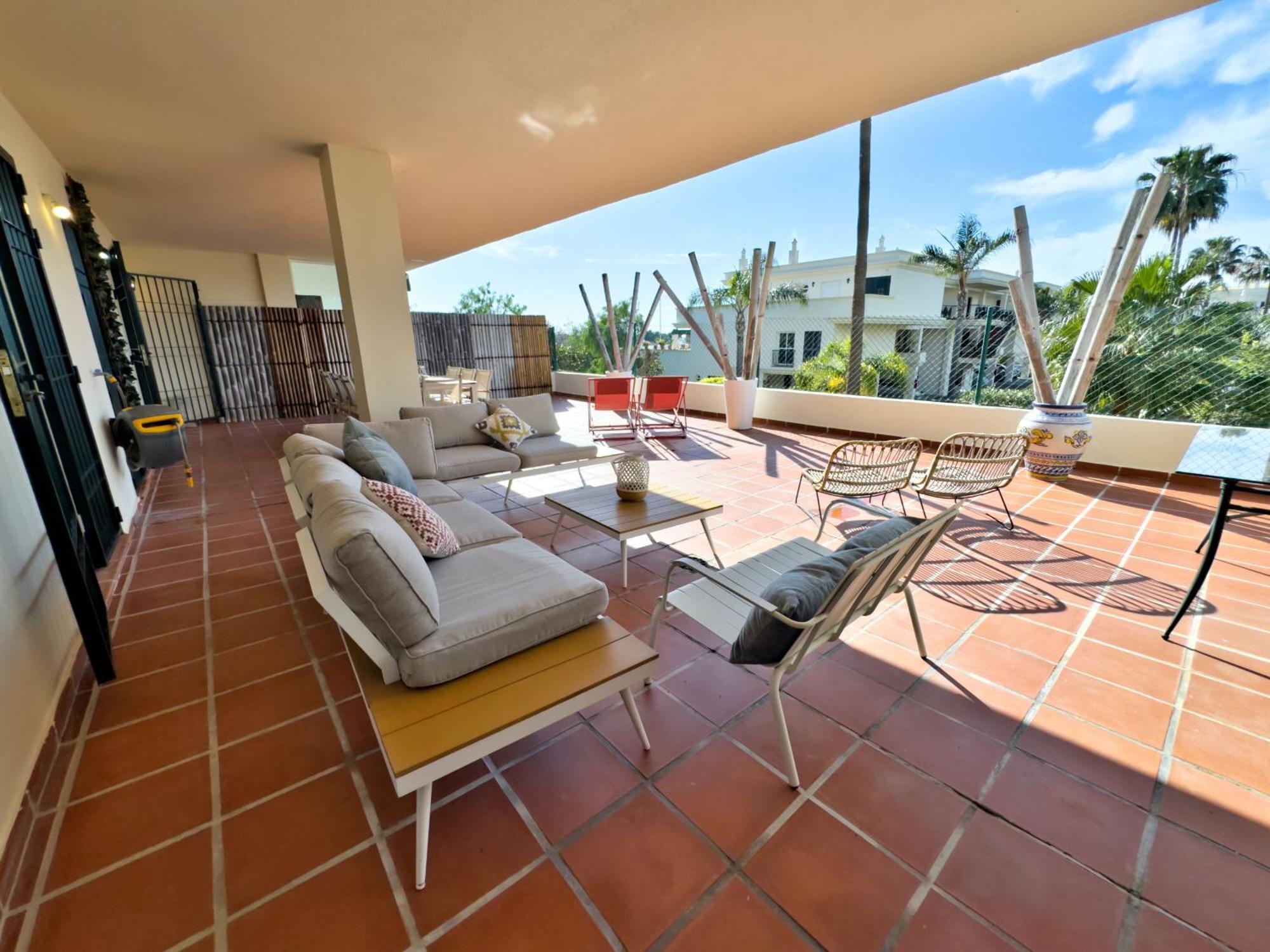 Bajo Con Terraza En Lorcrimar V